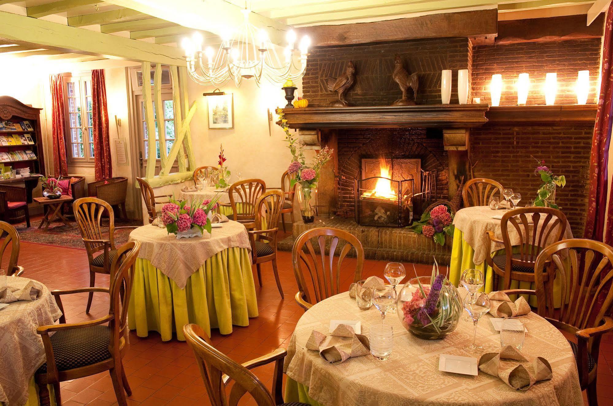 Le Relais Des Dalles - Hotel & Restaurant Sassetot-le-Mauconduit Ngoại thất bức ảnh